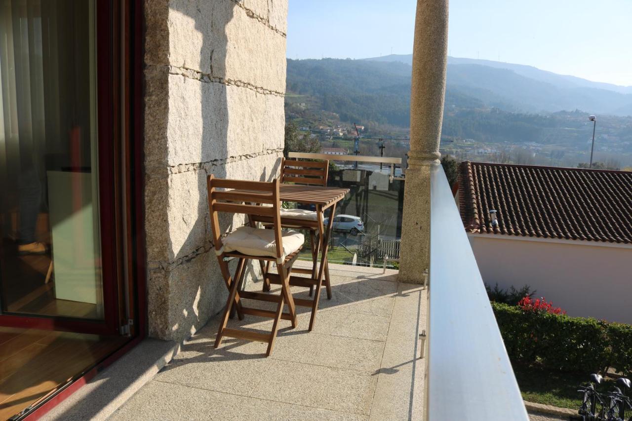 Villa Tavares Suites Arouca Exterior photo